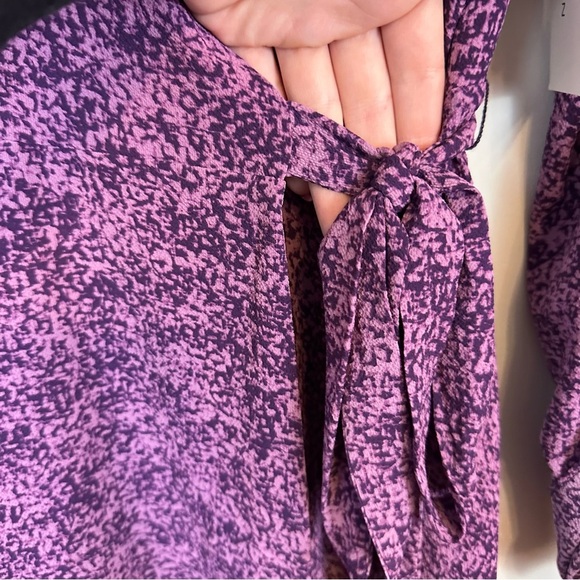 H Halston | Purple Long Sleeve Patterned Wrap Dress Size Small NWT - Picture 4 of 7